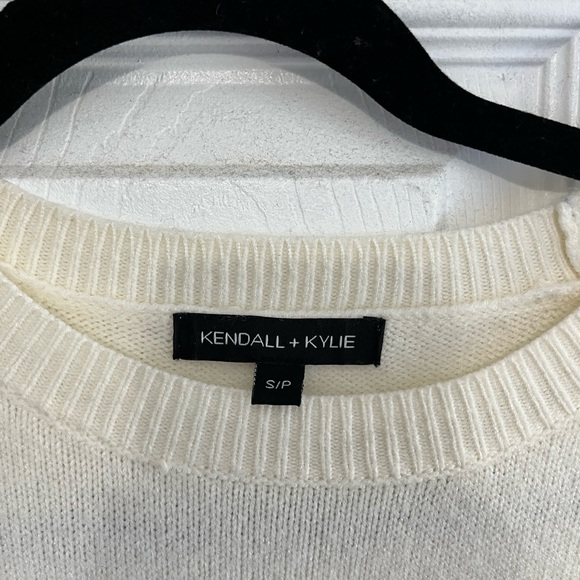 Kendall and Kylie Crewneck - Picture 2 of 2